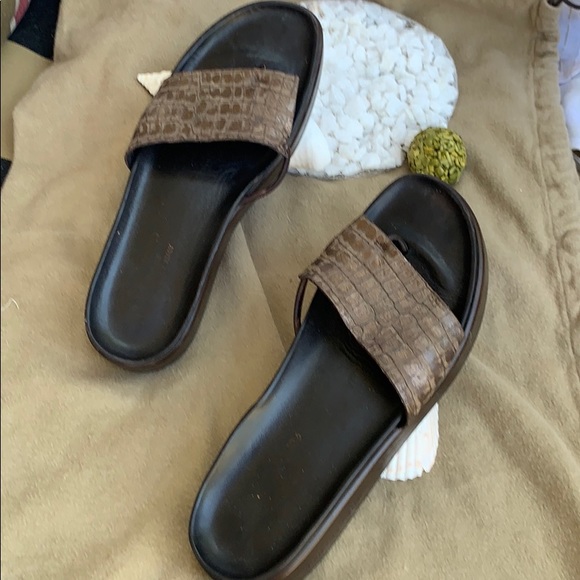 Sandals - Picture 4 of 4